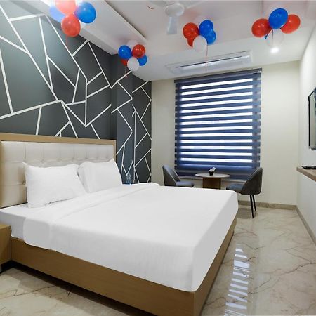 Hotel Bliss Zirakpur Екстер'єр фото
