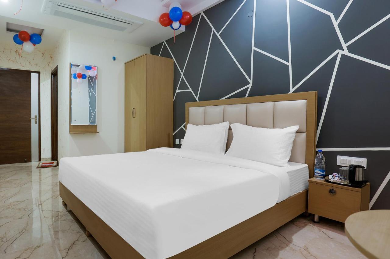Hotel Bliss Zirakpur Екстер'єр фото