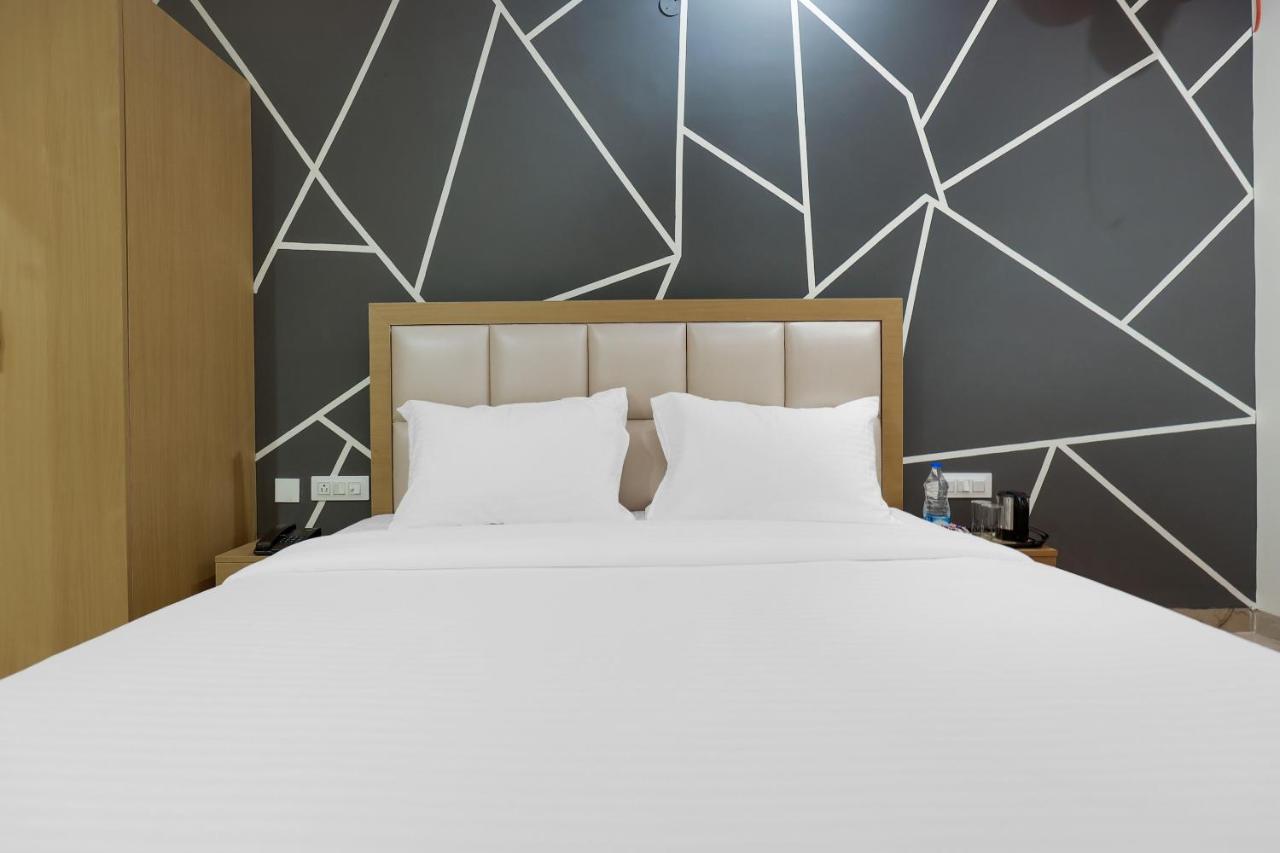 Hotel Bliss Zirakpur Екстер'єр фото
