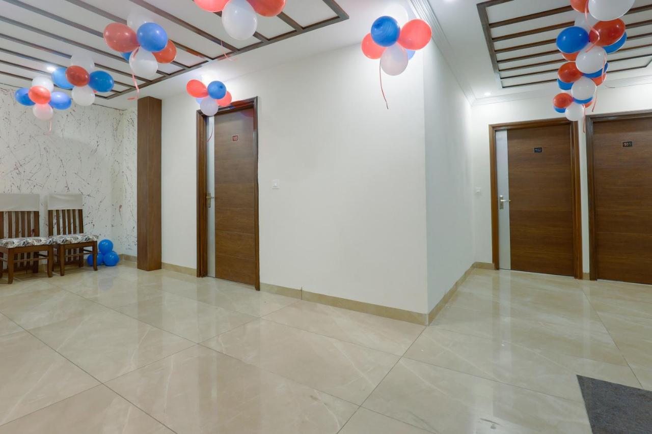 Hotel Bliss Zirakpur Екстер'єр фото