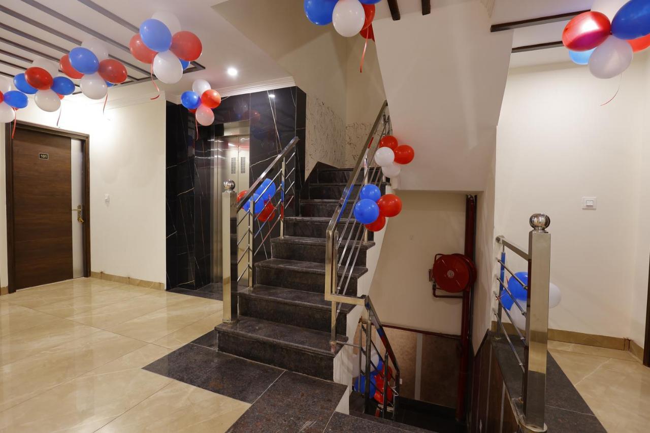 Hotel Bliss Zirakpur Екстер'єр фото