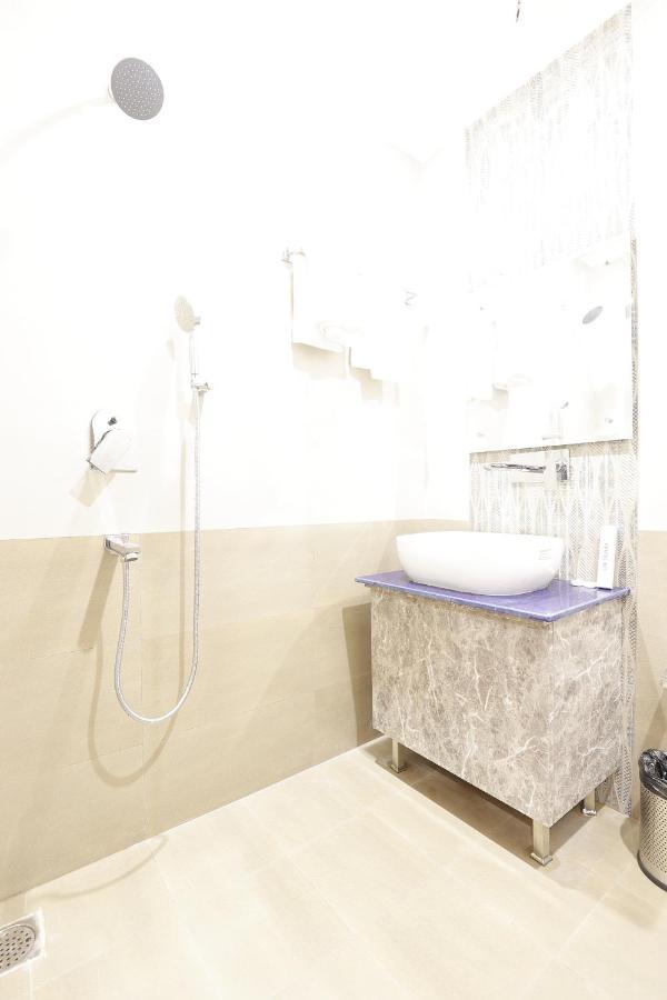 Hotel Bliss Zirakpur Екстер'єр фото